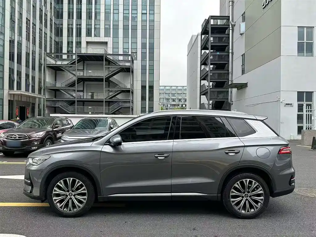 BYD Song Pro New Energy 2022 DM-i 110km Flagship Pro фото 10