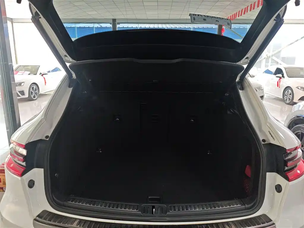 Porsche Macan 2014 Macan 2.0T фото 19