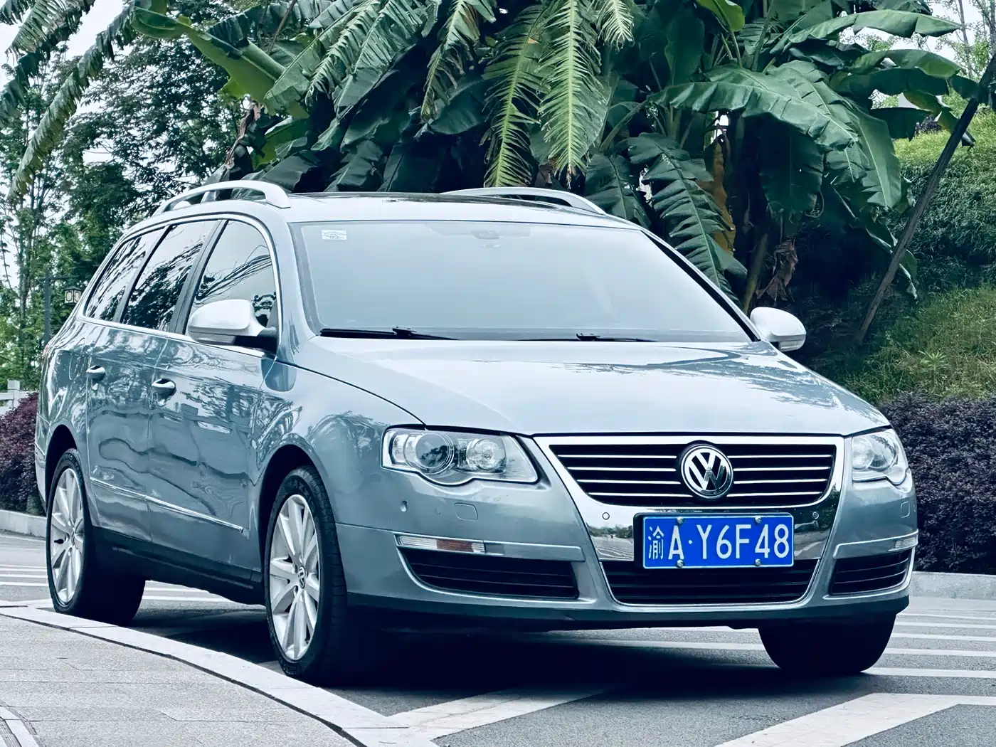 Volkswagen Passat 2011 2.0T Wagon Luxury фото 2