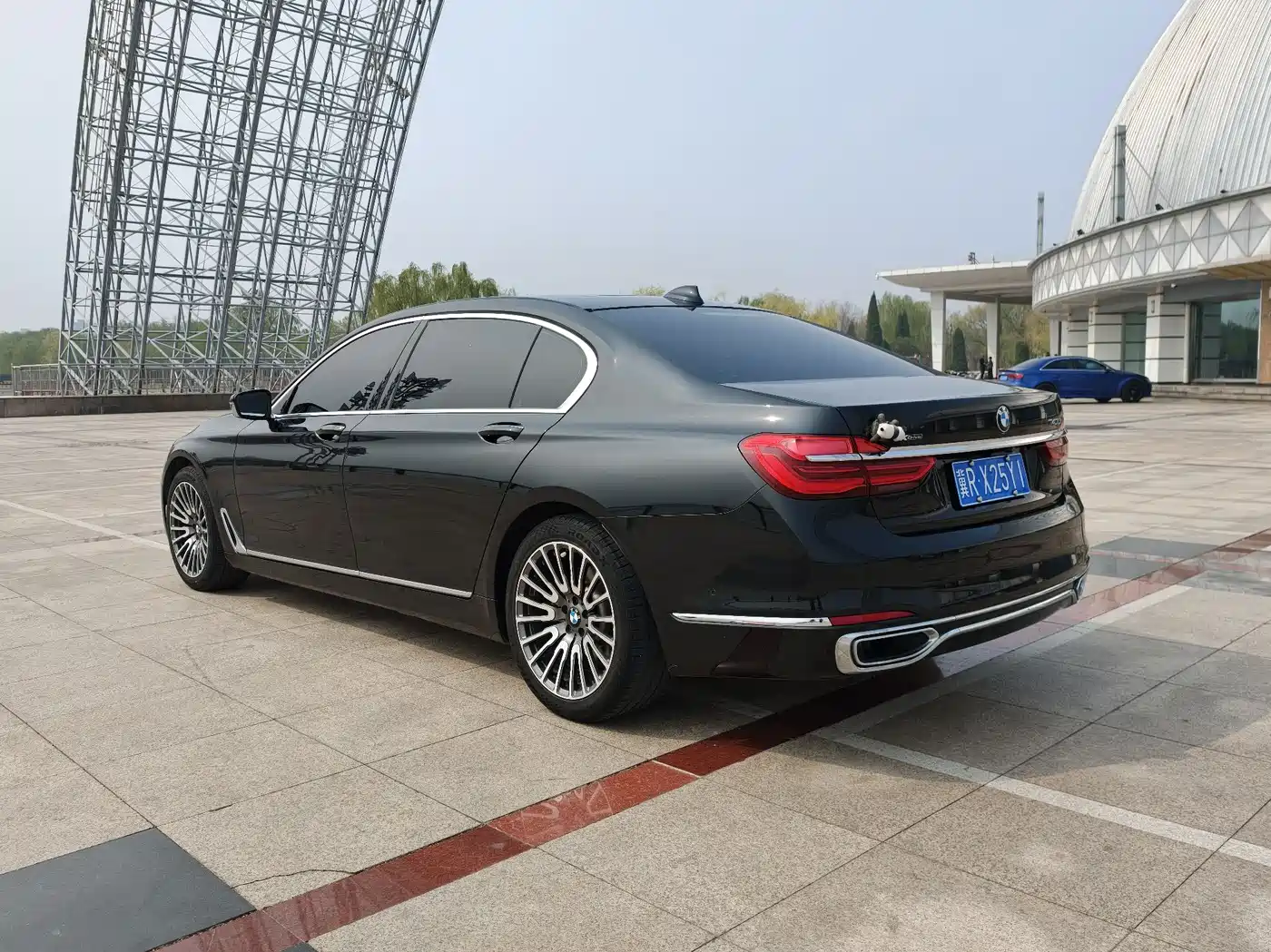 BMW 7 SERIES