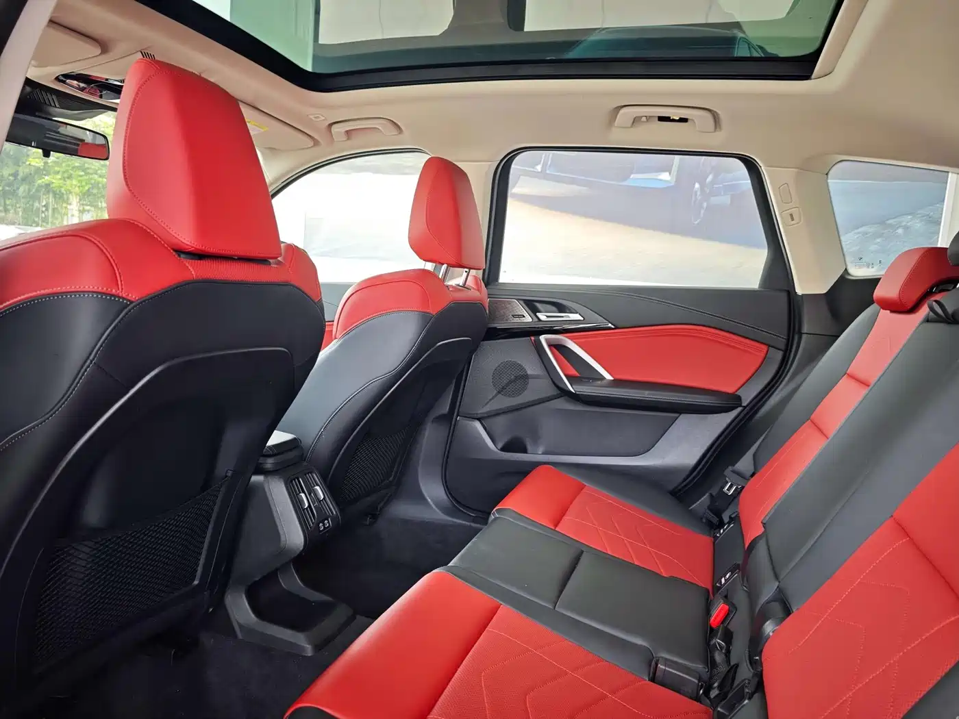 BMW X1 2024 sDrive25Li X Design Package фото 11