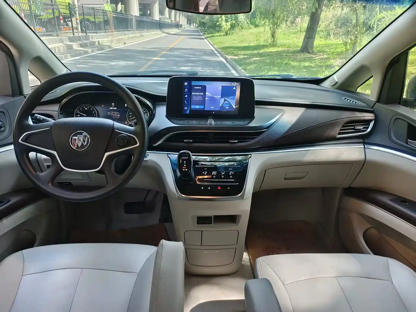BUICK GL8