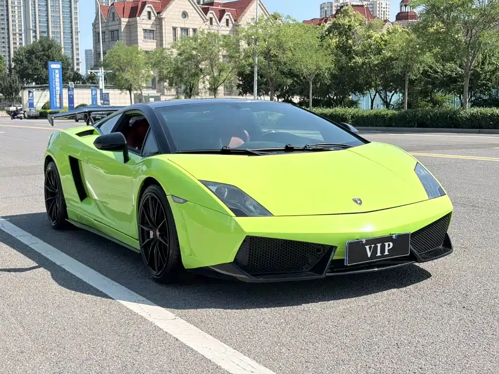 Photo 2 - Lamborghini Gallardo