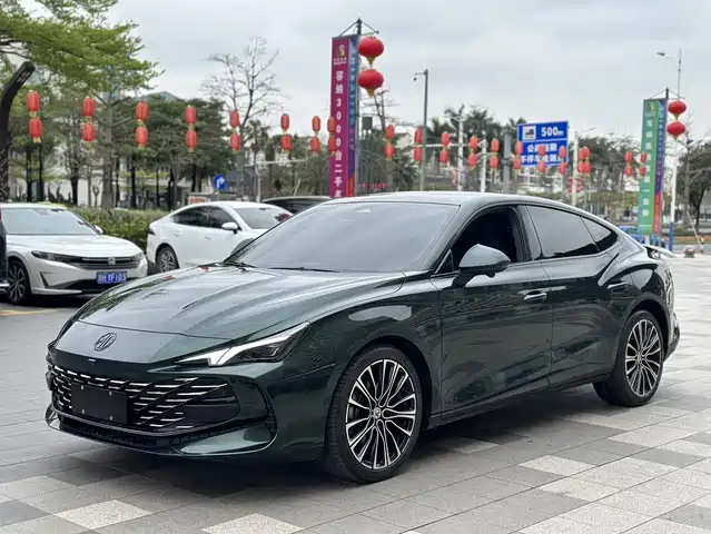 MG MG7 2023