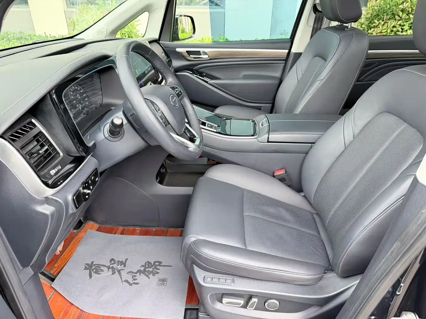 GAC Trumpchi Trumpchi M8 2021 Leading Show Series 390T Ultimate Edition фото 4