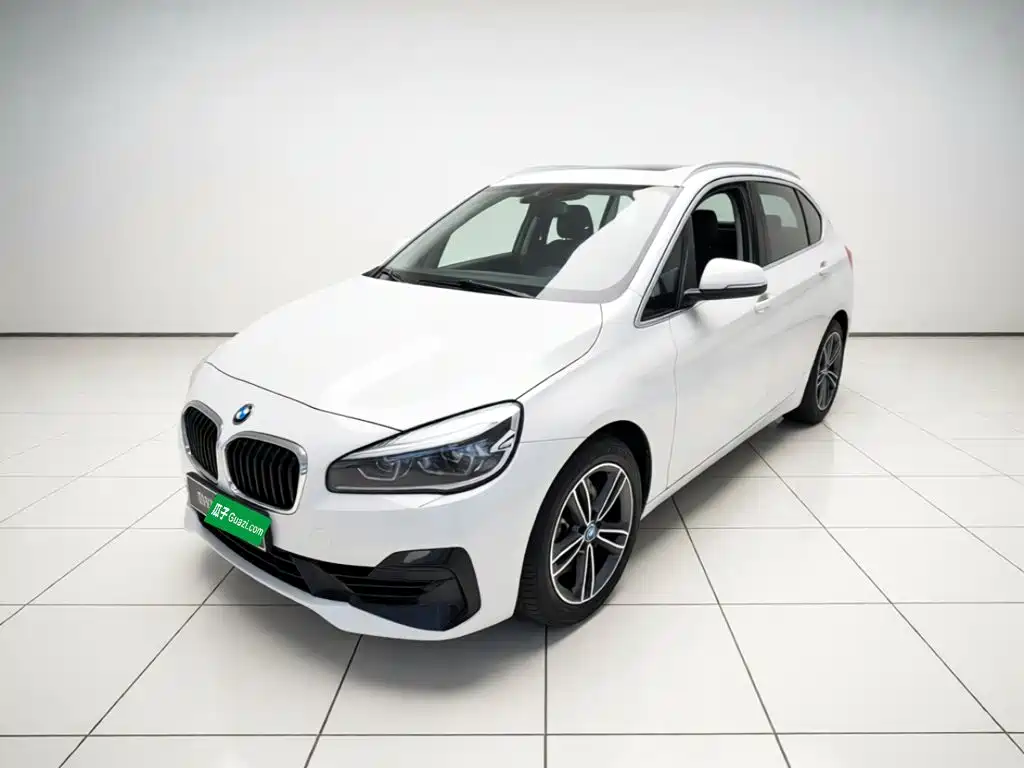 Фото 1 - BMW 2 Series Touring