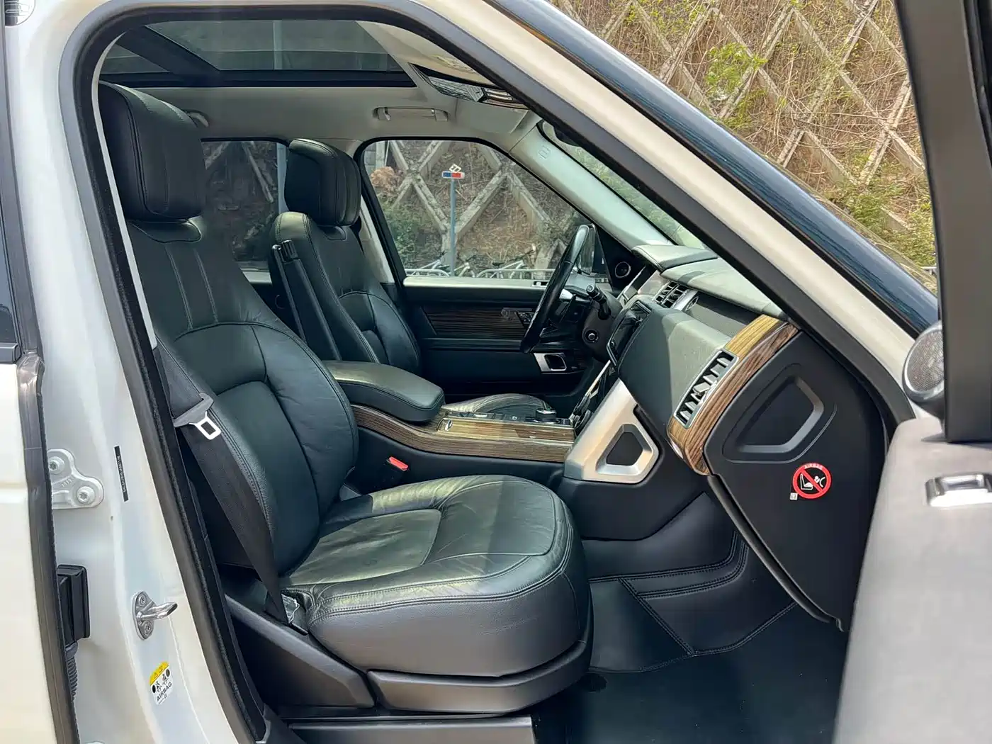 Land Rover Range Rover 2018 3.0 SC V6 Golden Age Edition фото 8