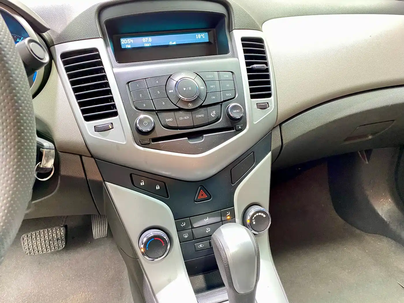 Chevrolet Cruze 2011 1.6L SL Tiandi Edition AT фото 11
