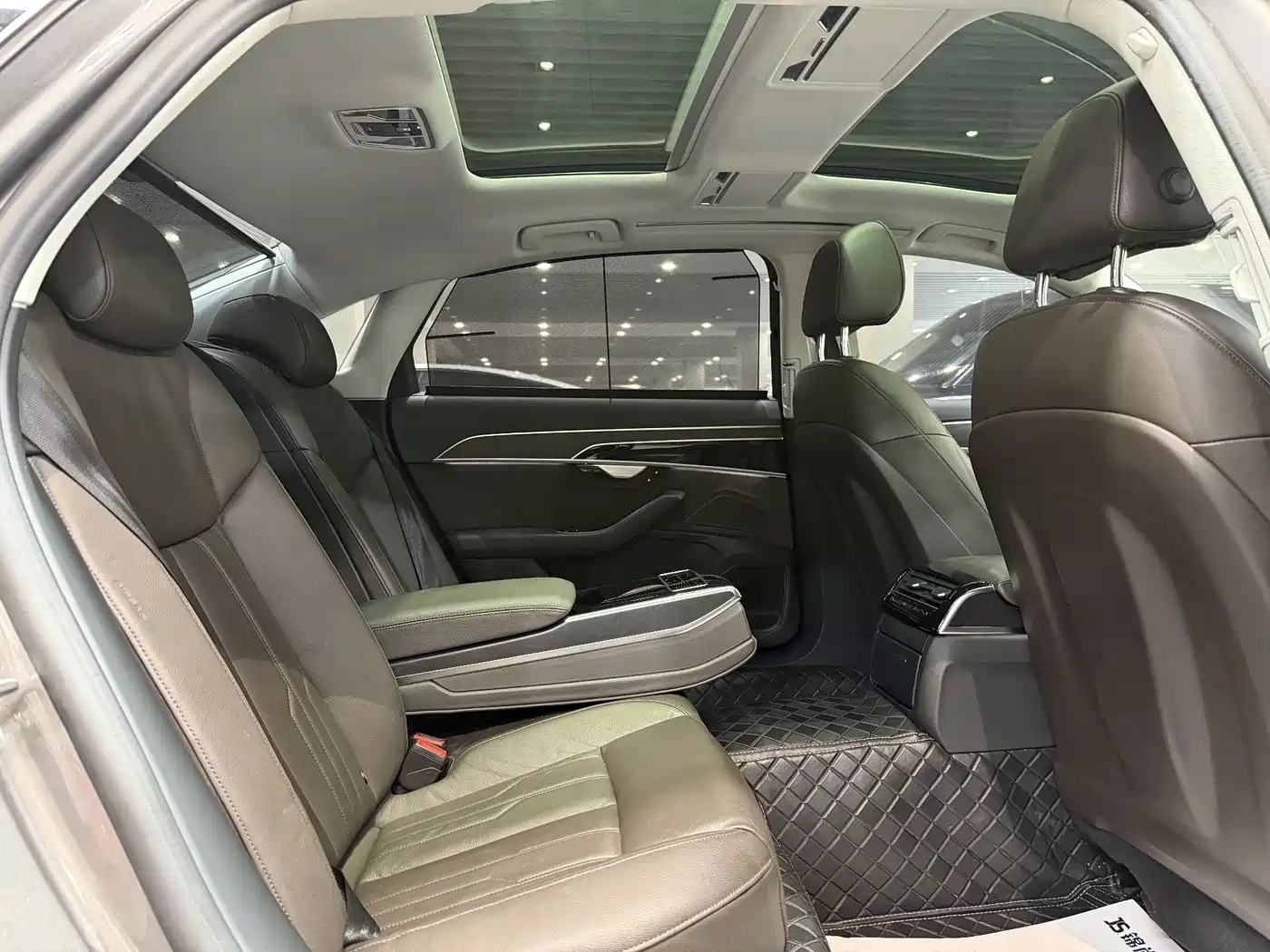 Audi A8 2018 A8L 55 TFSI quattro Launch Elite фото 10
