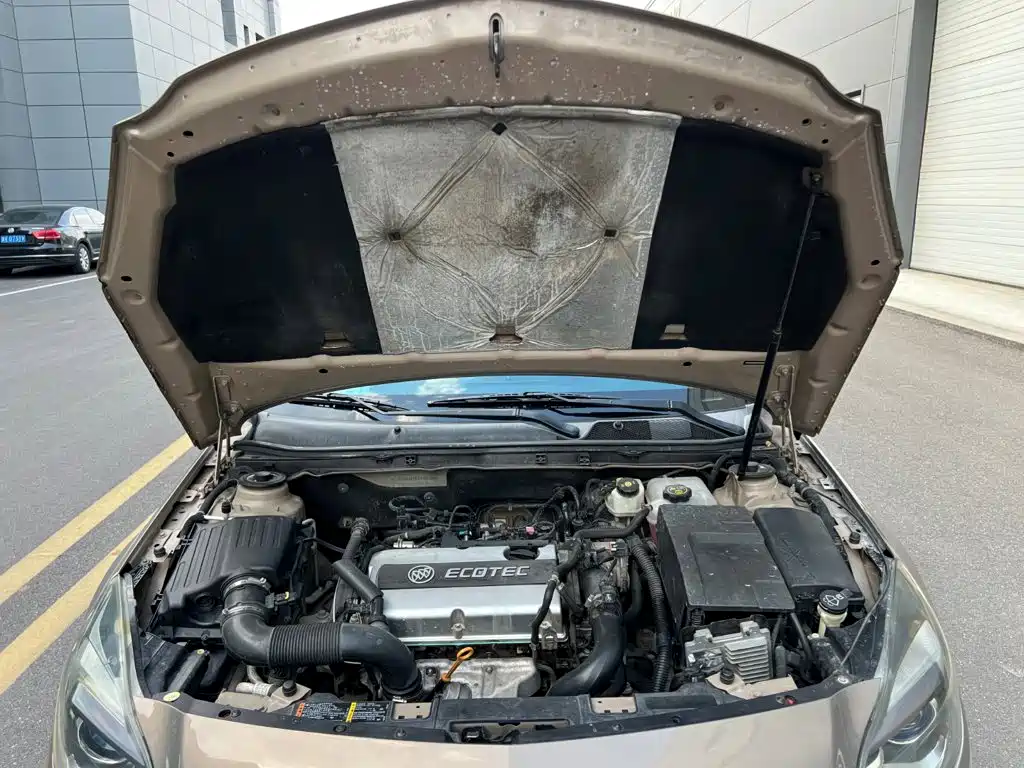 Фото 14 - Buick Regal