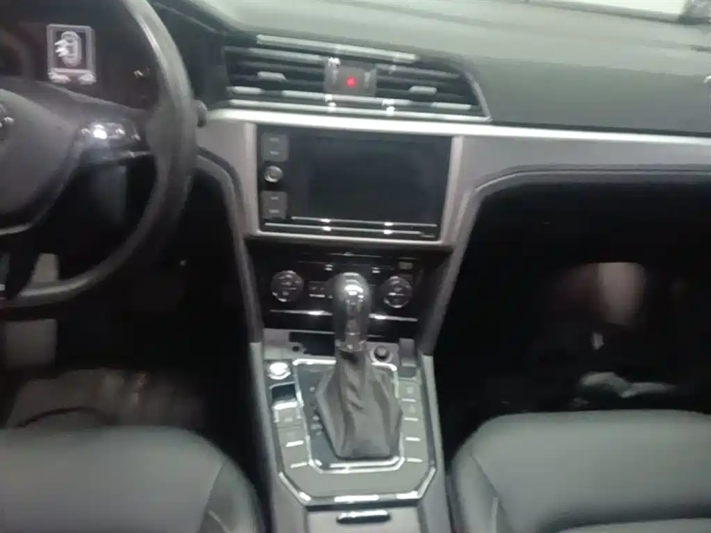 Volkswagen Lamando 2019 280TSI DSG Comfort Edition China V фото 13