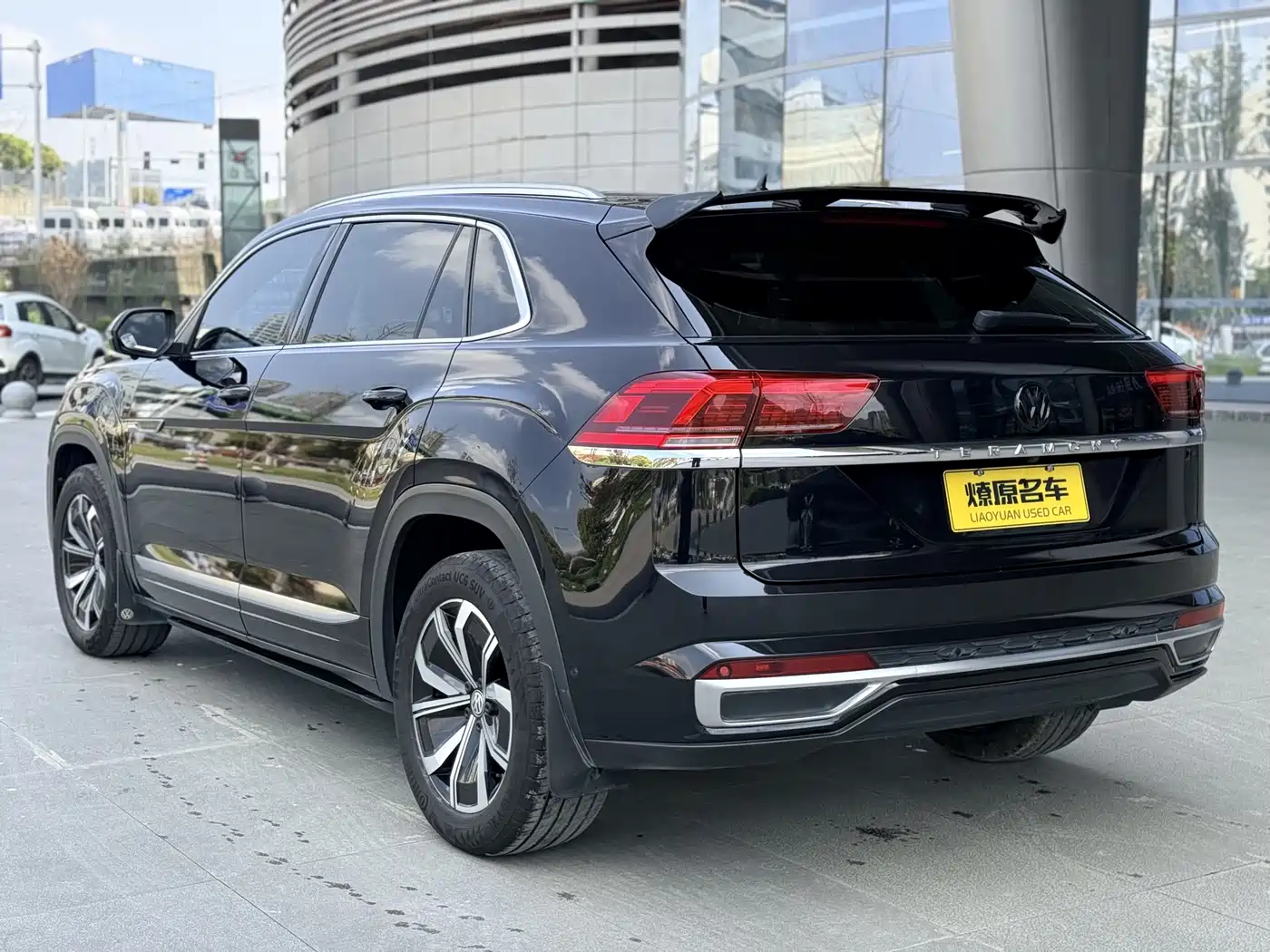 Volkswagen Teramont 2020 Teramont X Facelift 330TSI 2WD Luxury фото 5