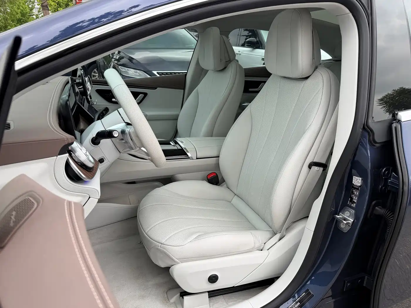 Mercedes-Benz EQE 2022 350 Luxury Edition фото 9