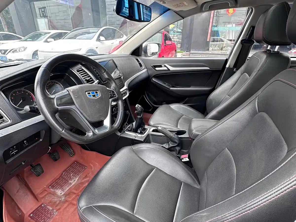 Фото 4 - Geely Vision