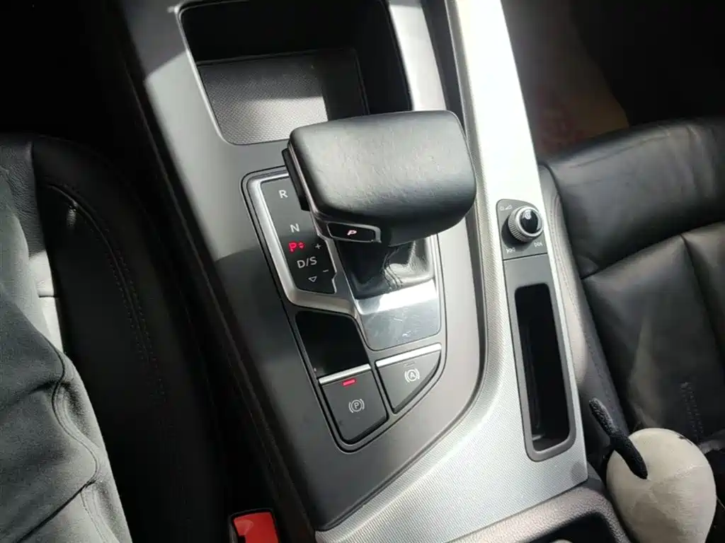 AUDI A5 (IMPORT)