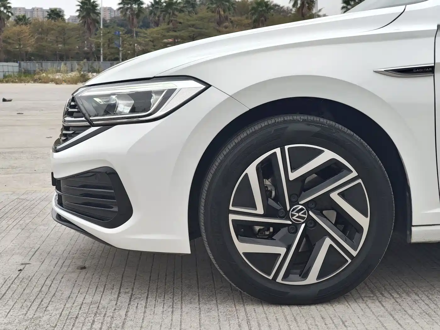 Volkswagen Sagitar 2023 300TSI DSG Surpassing Edition фото 4