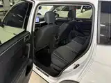 Фото 8 - Volkswagen Tiguan L