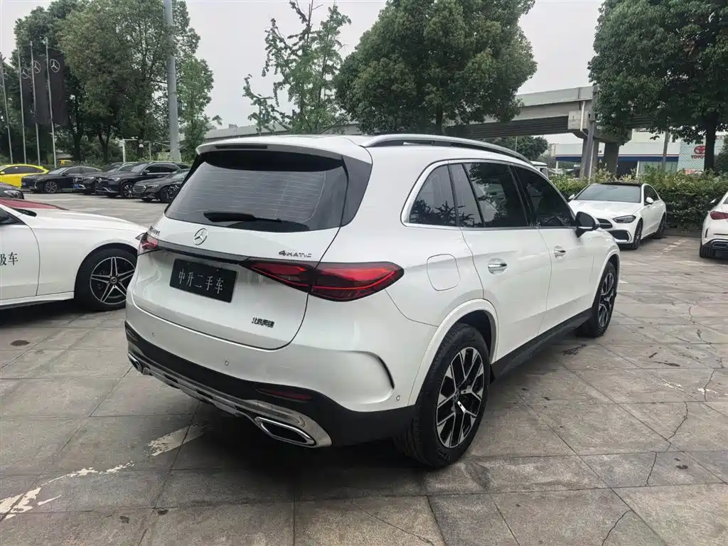 Mercedes-Benz GLC 2024 GLC 260 L 4MATIC Luxury 5-seater фото 5
