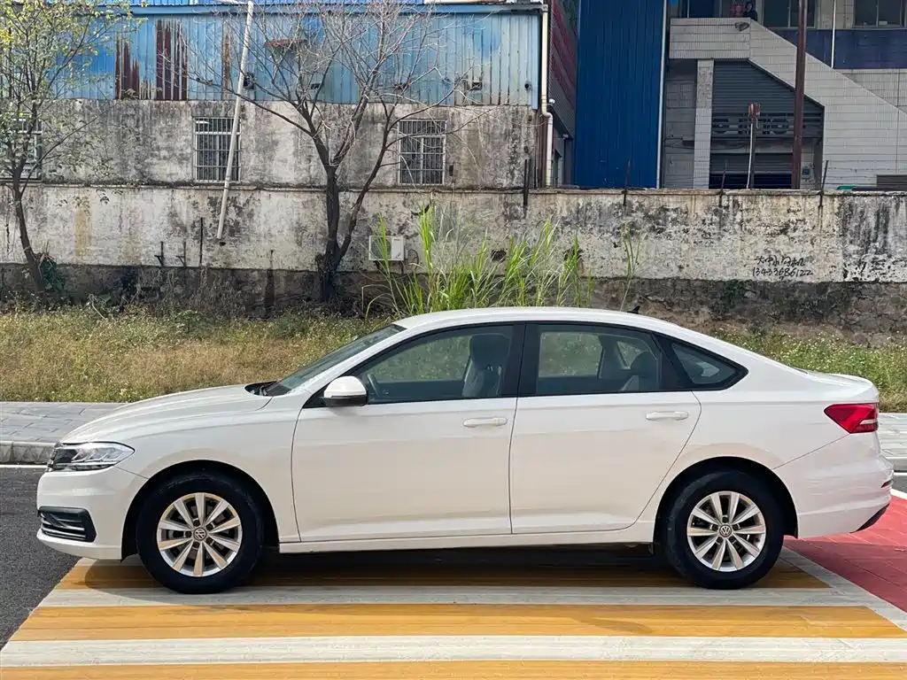 Volkswagen Lavida 2019 1.5L Automatic Trend Edition China VI фото 14
