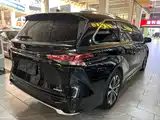 Фото 2 - Toyota Granvia