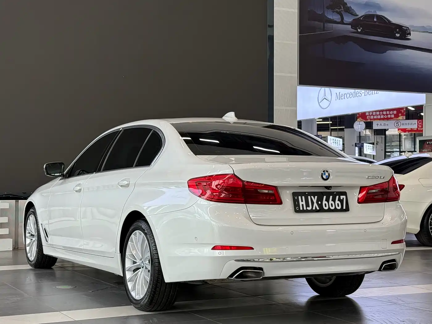 BMW 5 Series 2020 530Li Premium Luxury Package фото 7
