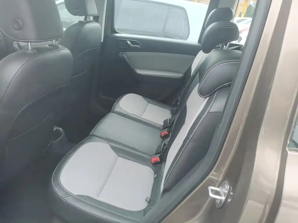 صورة 17 - Škoda Yeti