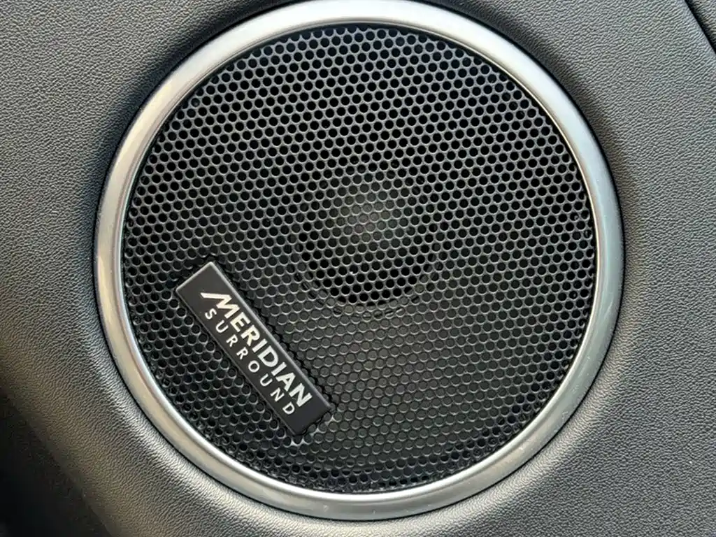 Land Rover Discovery Sport 2022 249PS Metropolis Edition 5-Seater фото 23