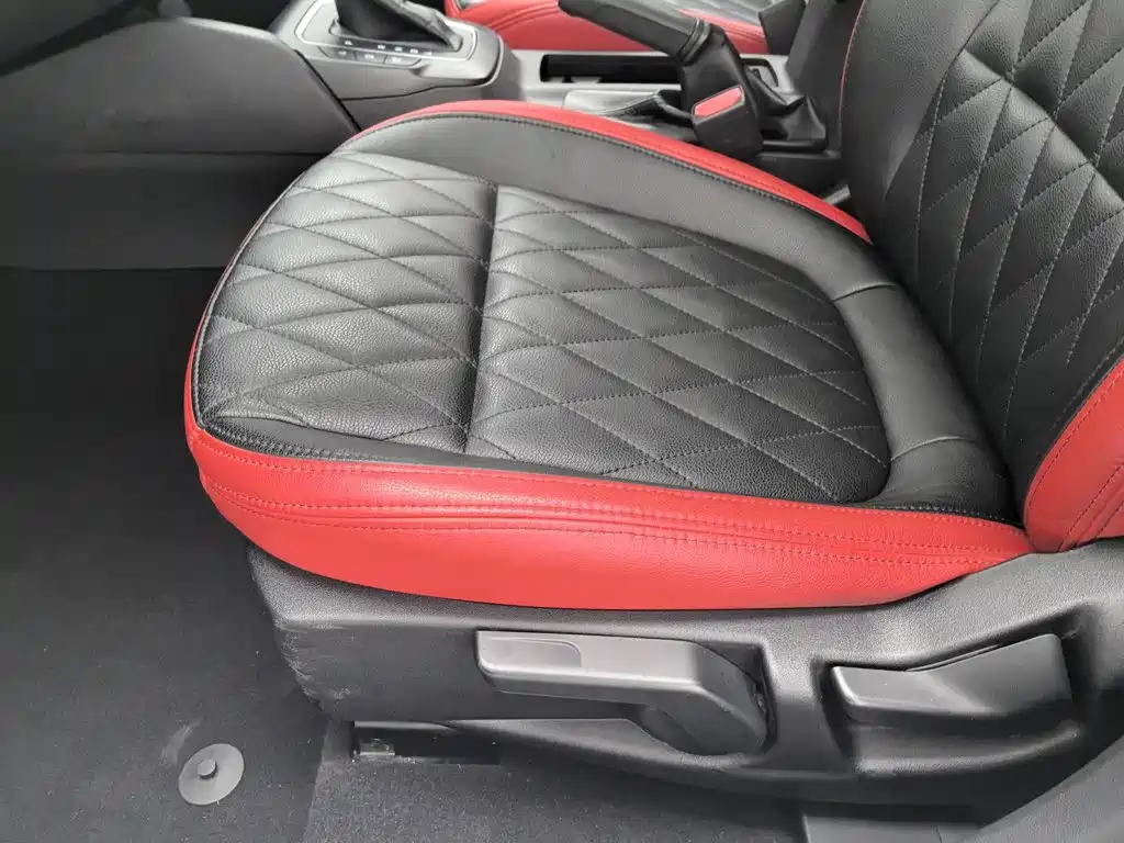 Фото 20 - Ford Focus