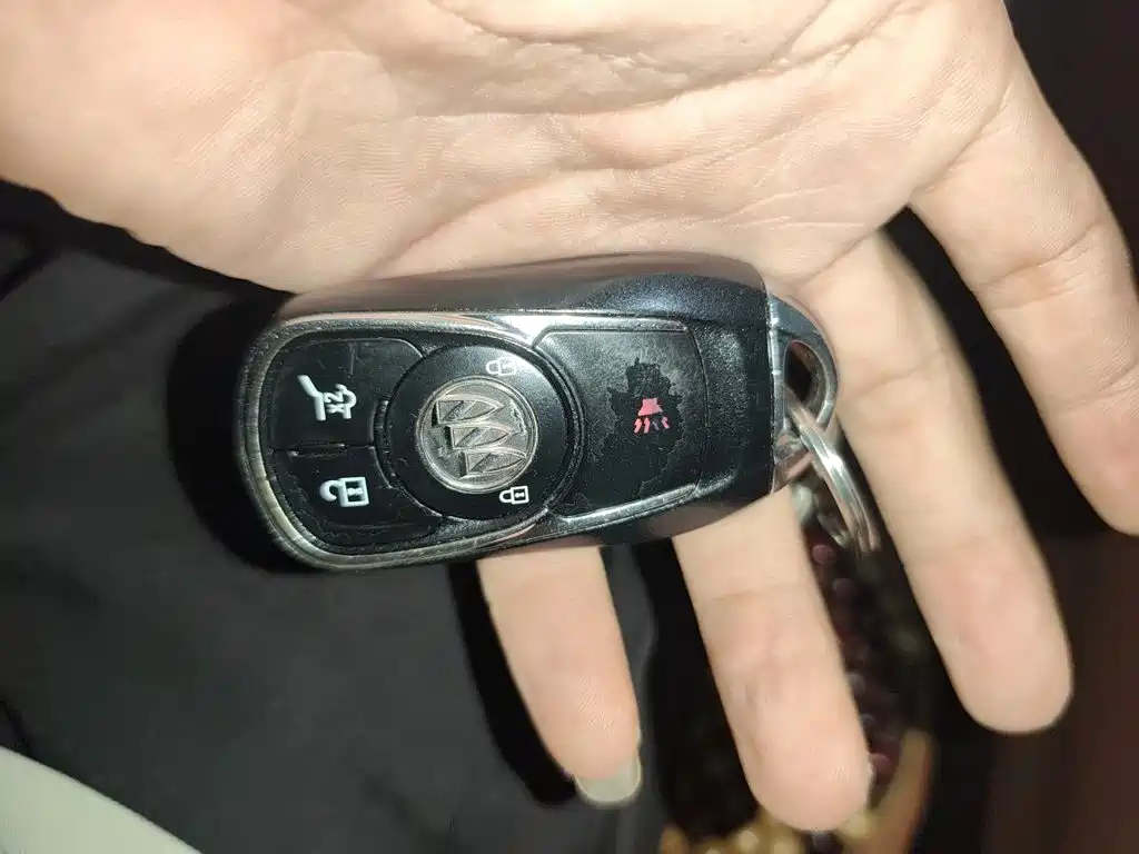 Фото 9 - Buick Envision Plus