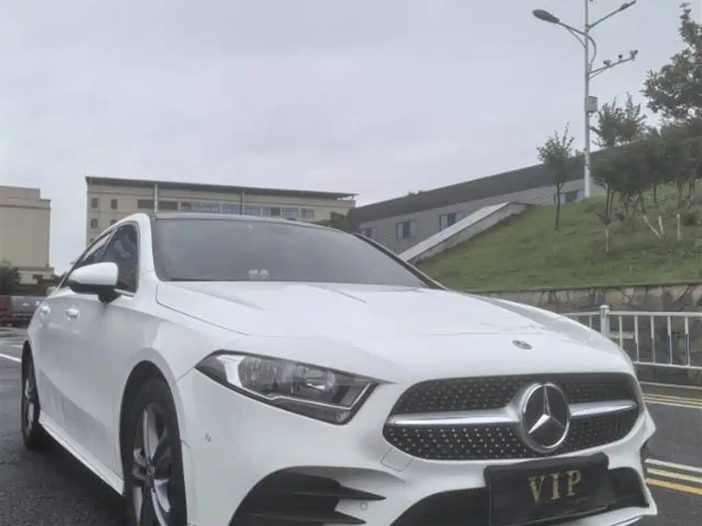 Mercedes-Benz A-Class 2021 Facelift A 180 L Sport Sedan фото 3