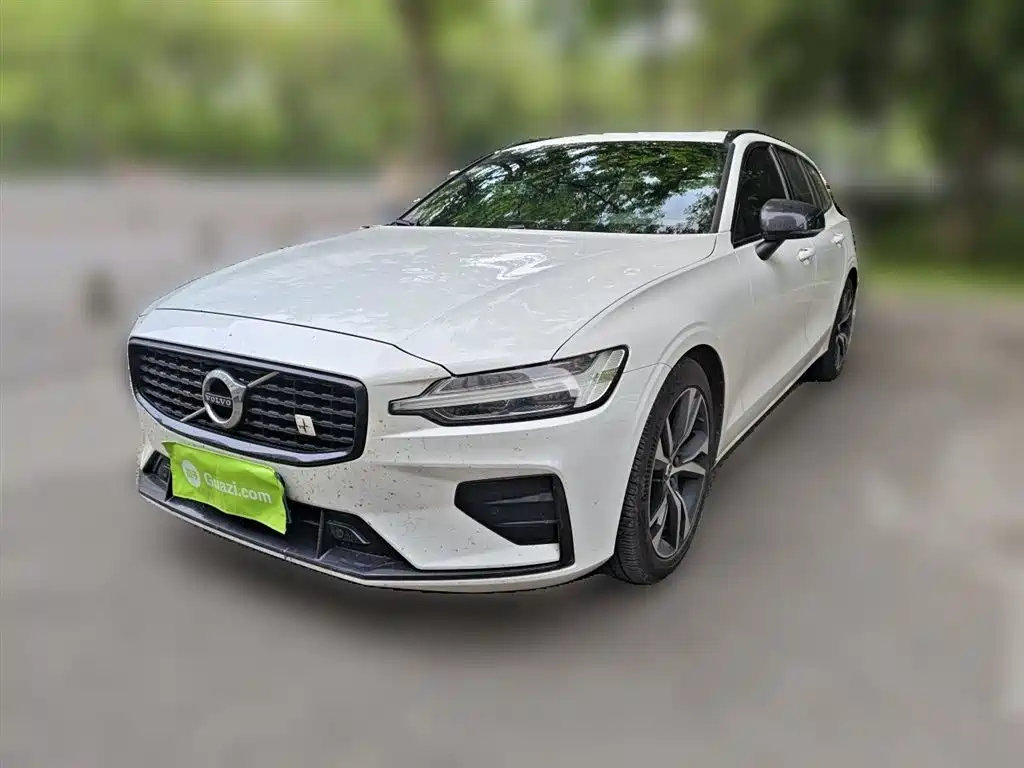2022 Volvo V60