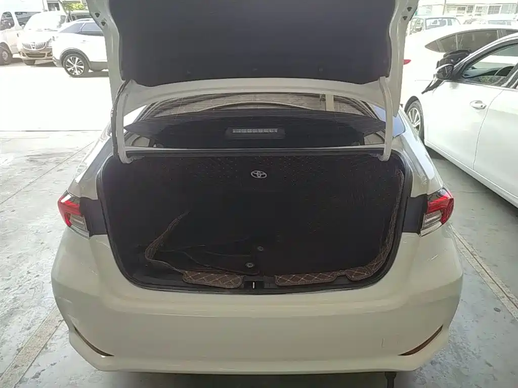 Toyota Corolla 2023 1.8L Smart Hybrid Dual Engine Elite Edition фото 19