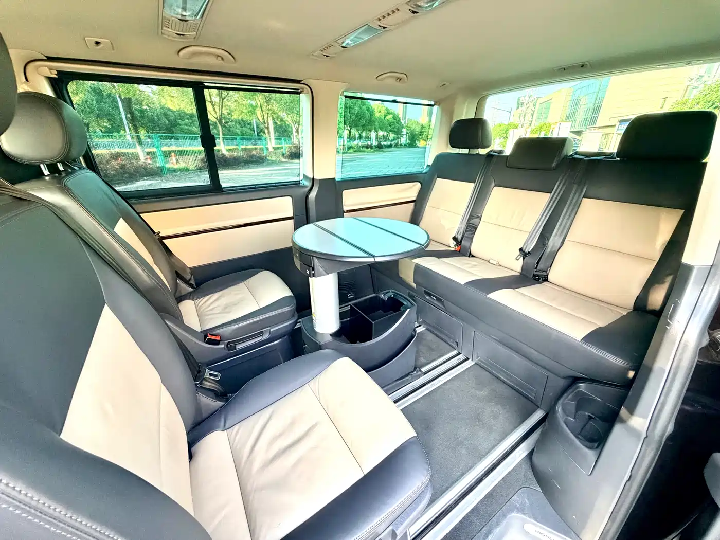 Volkswagen Multivan 2012 2.0TSI 4WD Premium фото 13