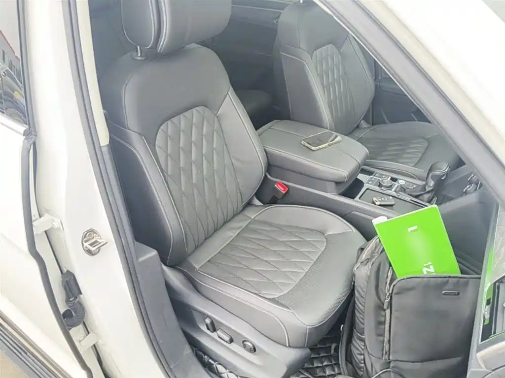 Photo 25 - Volkswagen Teramont