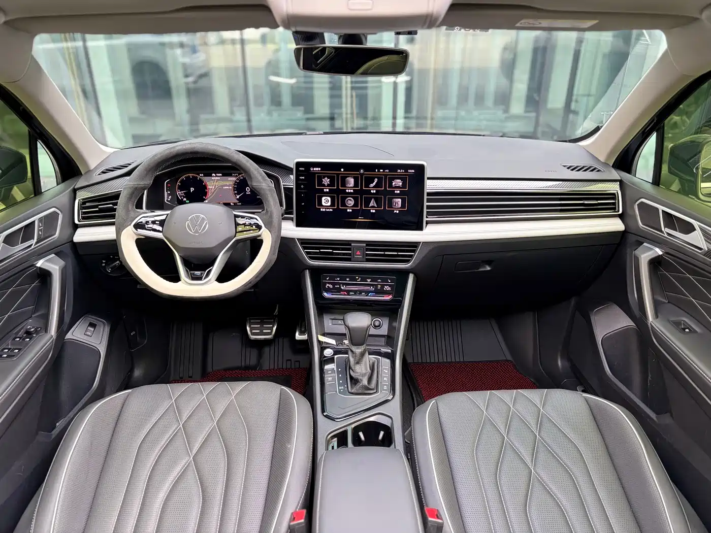 Volkswagen Tiguan L 2022 330TSI Auto 2WD R-Line Premium Edition фото 12