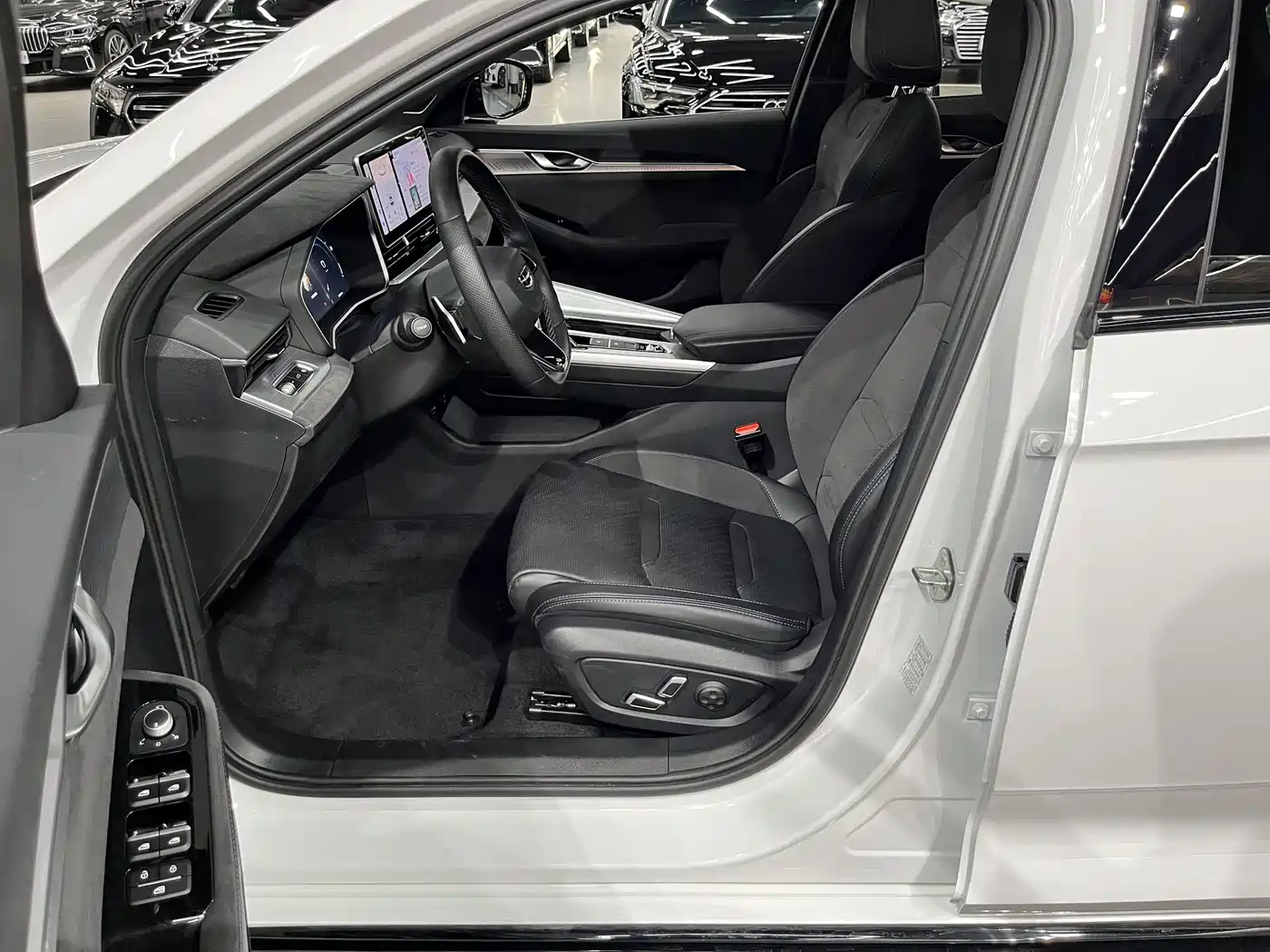 GEELY AUTOMOBILE XINGRUI