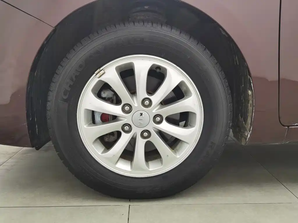 Photo 17 - Kia K3