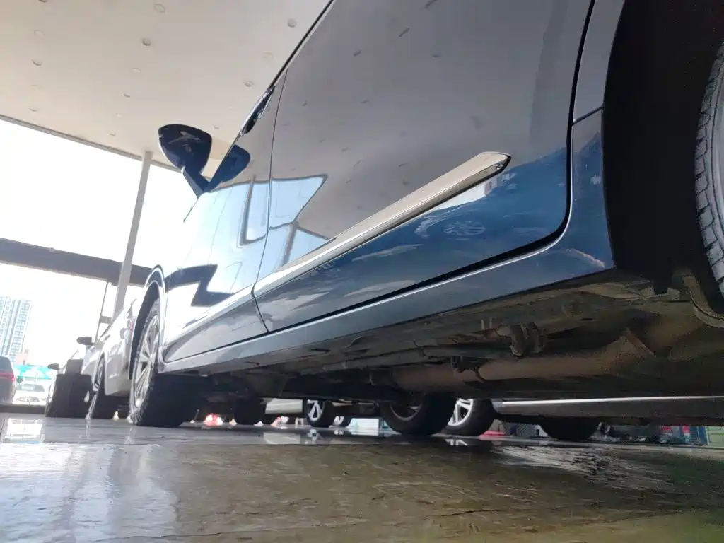 Wuling Motors Wuling Jiachen 2023 2022 1.5T CVT Smart Luxury