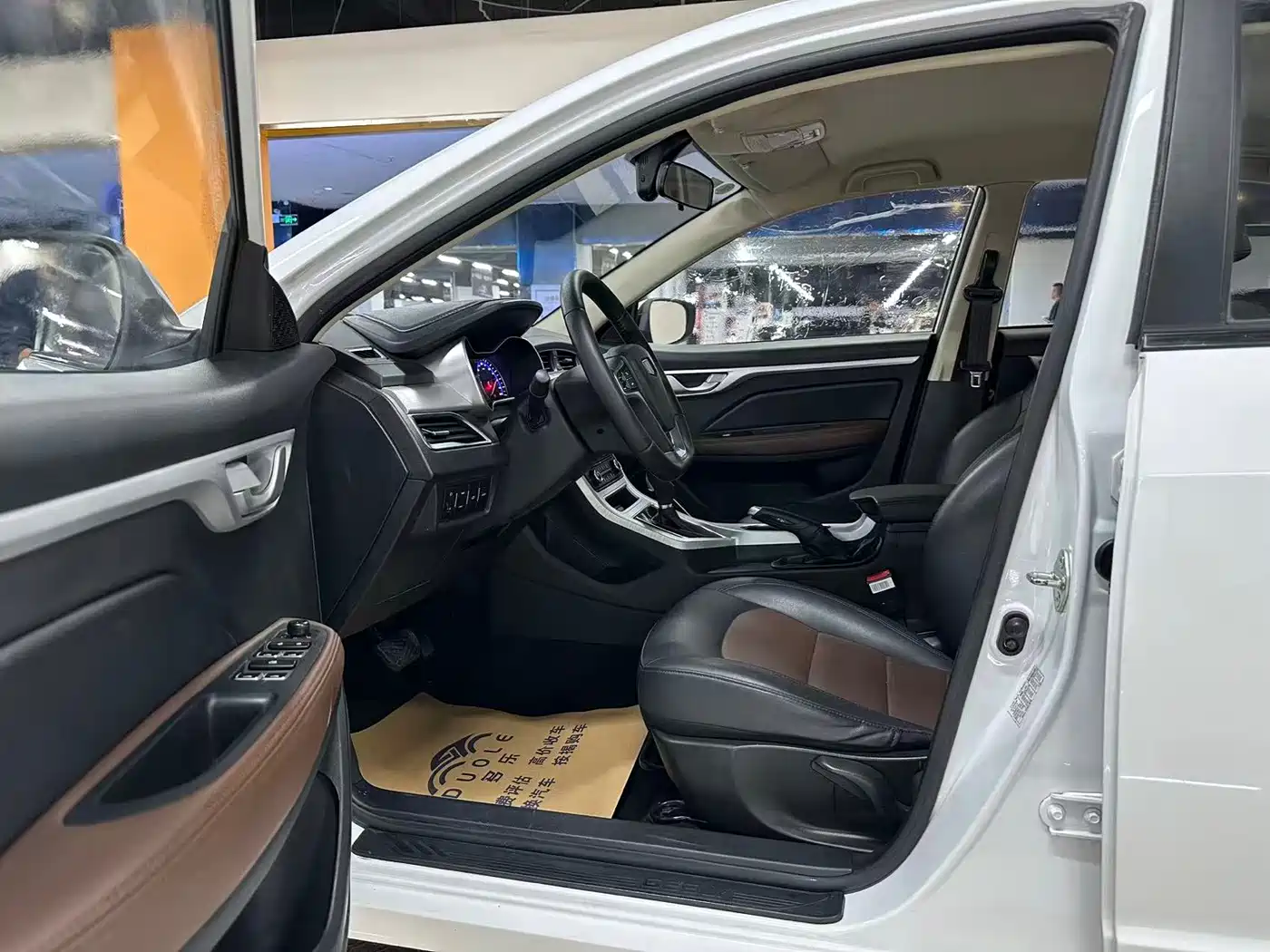 Geely Vision 2019 2019 Upgrade 1.5L CVT Luxury China VI