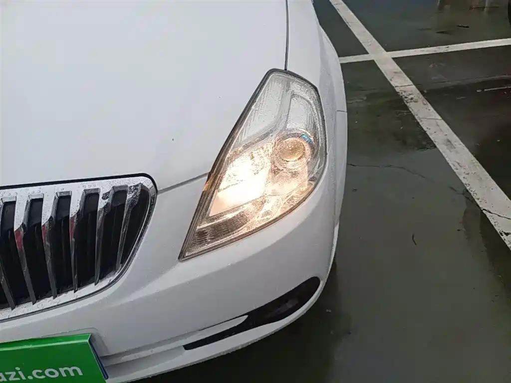 Buick Excelle 2015 1.5L Automatic Classic фото 24