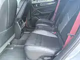Photo 13 - Porsche Cayenne