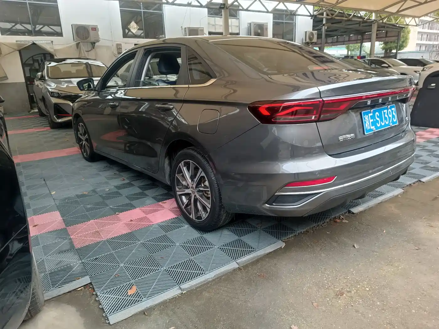 GEELY AUTOMOBILE EMGRAND