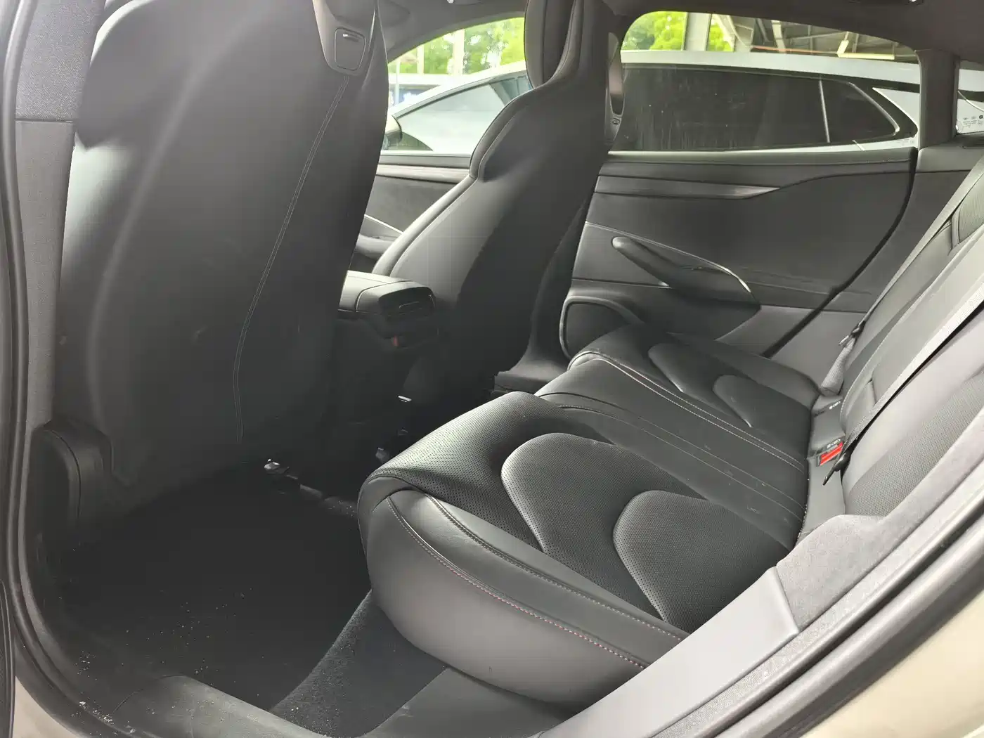 Xiaomi Auto Xiaomi SU7 2024 RWD Standard Founder's Edition фото 3