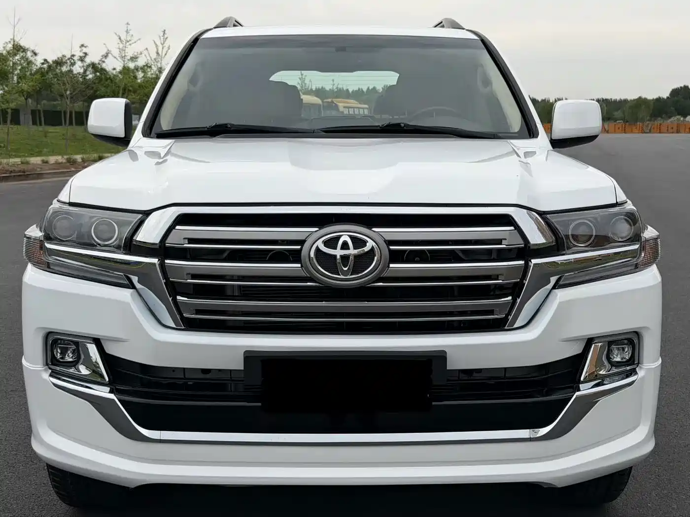 Фото 3 - Toyota Land Cruiser