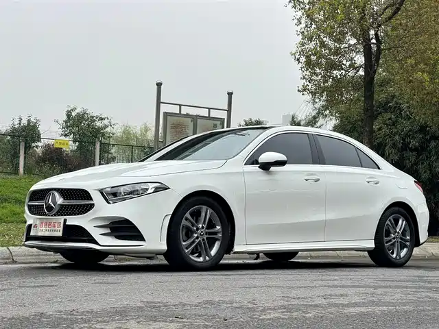 MERCEDES-BENZ A CLASS