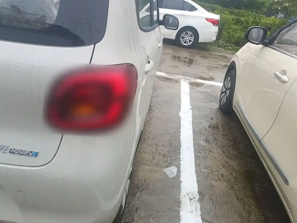 Wuling Motors Hongguang MINIEV 2026 2025 4-Door Advanced