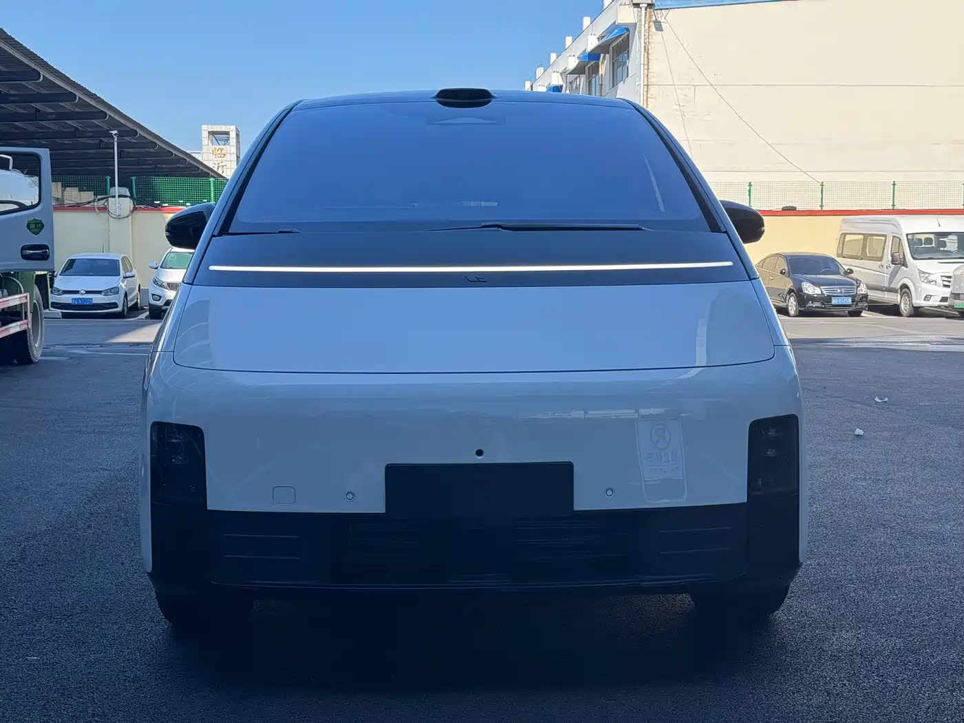 2026 Li Auto MEGA