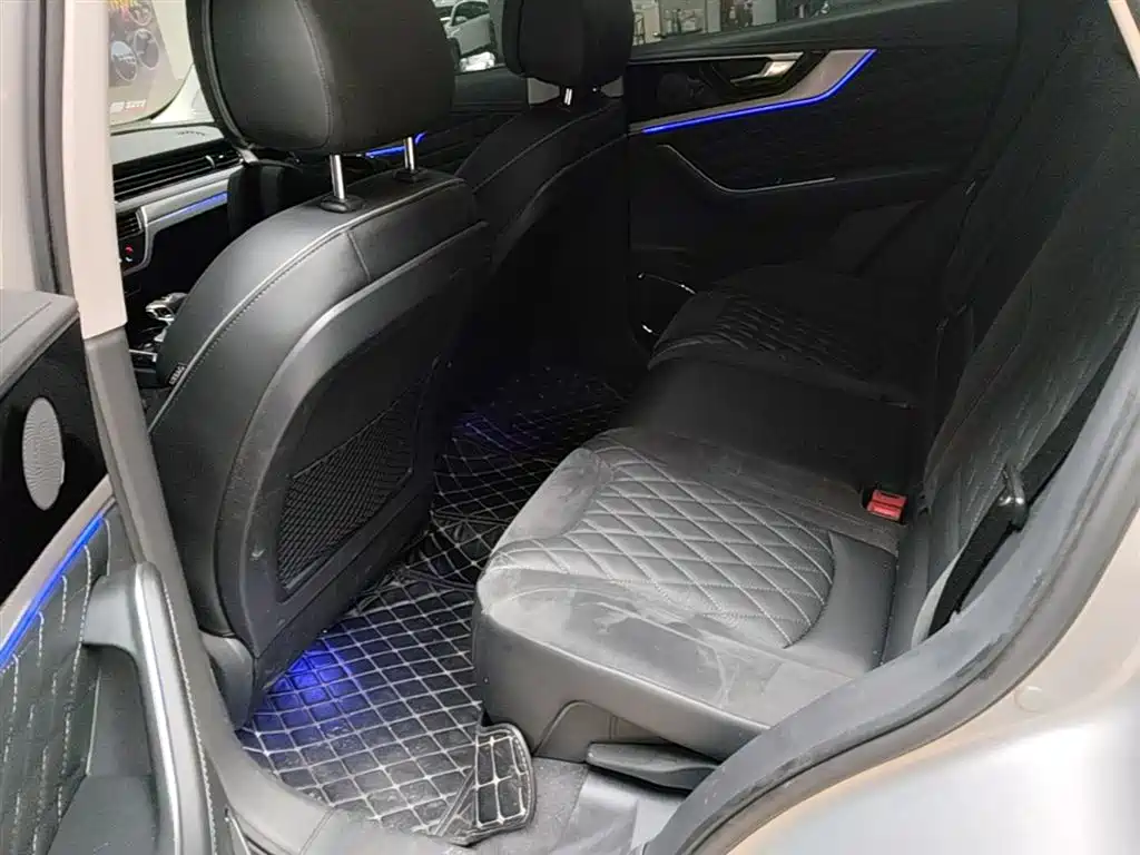 Hongqi HS5 2019 2.0T Smart Connect Enjoy Edition фото 17