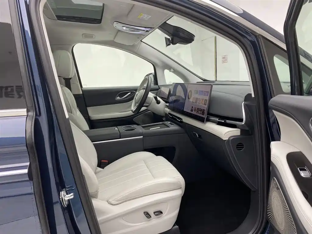 Voyah Auto Voyah Dreamer 2025 PHEV AWD Flagship Kunpeng Edition фото 20