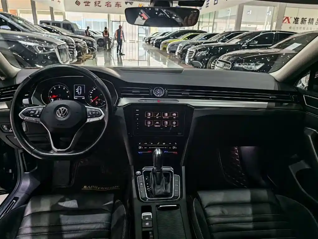 Volkswagen Magotan 2020 330TSI DSG Leading фото 7